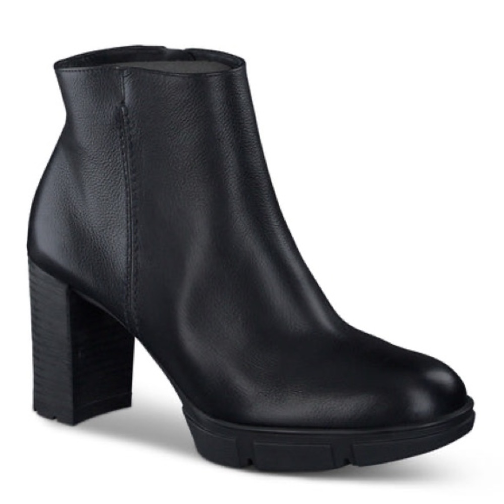 Paul Green bootie SAHARA BOOT